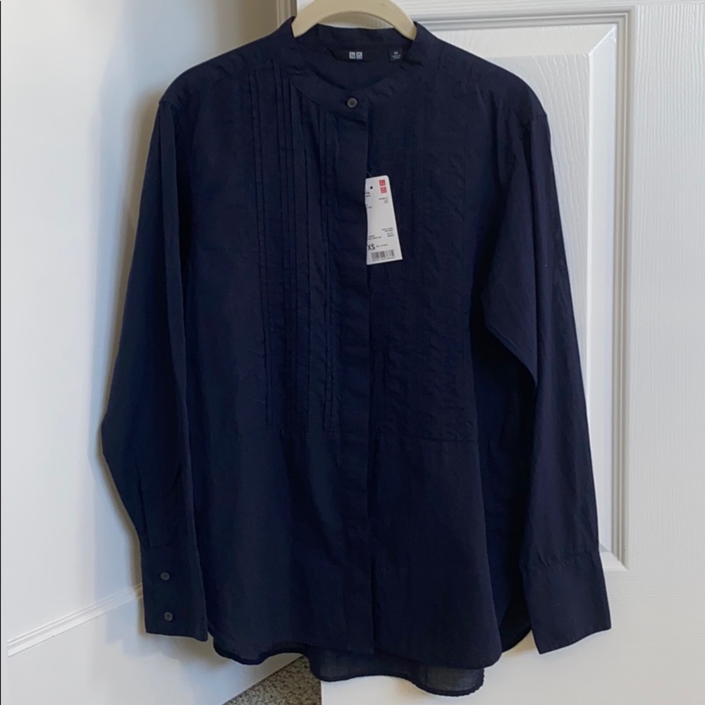 NWT Uniqlo shirt XS